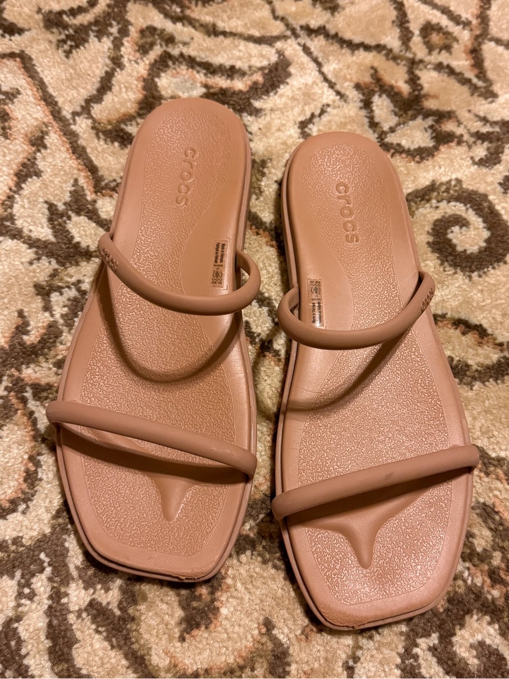 Crocs Miami 2 strap tan size 7
